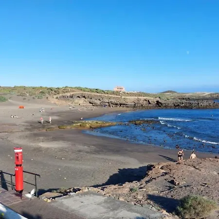 By Estrella Del Norte * Abades