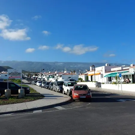 By Estrella Del Norte * Abades