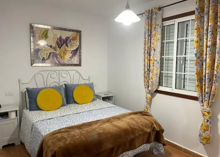 By Estrella Del Norte * Abades (Tenerife)