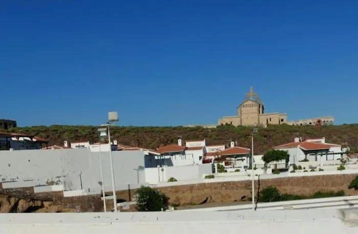 By Estrella Del Norte